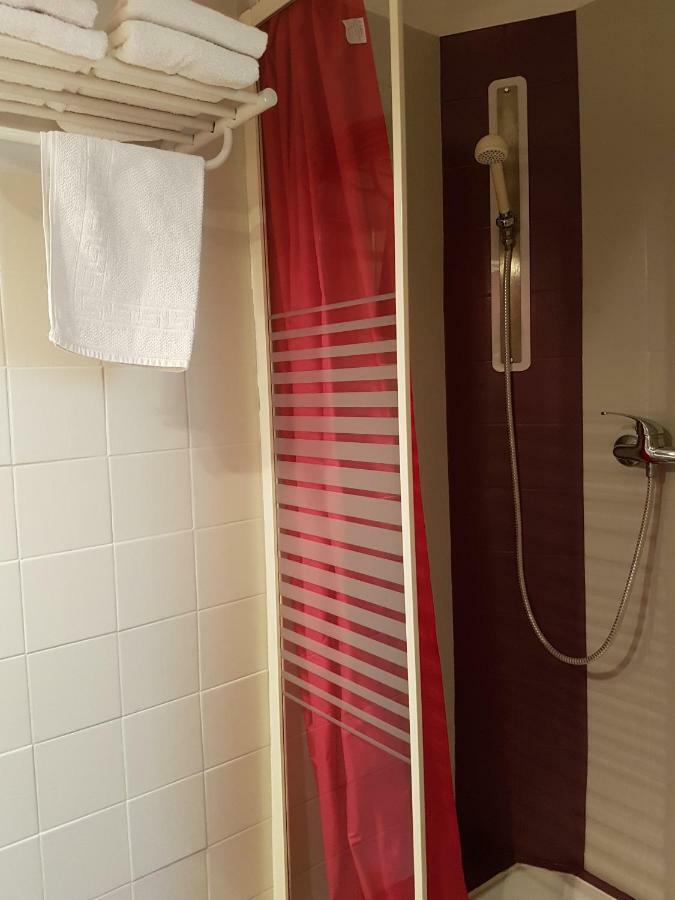 לורדה Hotel Du Centre מראה חיצוני תמונה